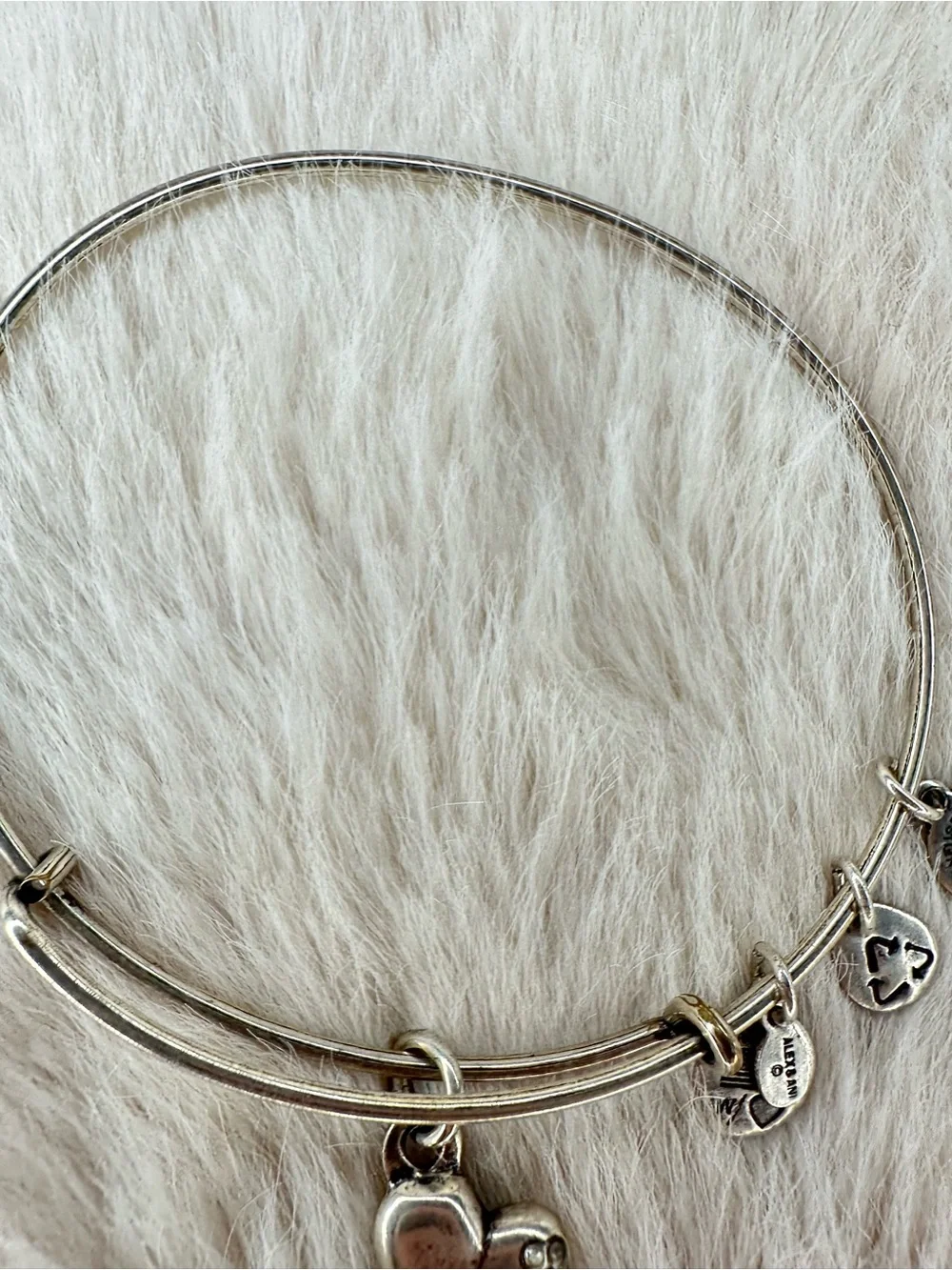 Alex & Ani Silver Heart 3 stud Charm  Bracelet - Picture 11 of 16